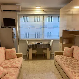  Appartamento Piazza Center Studio Albania