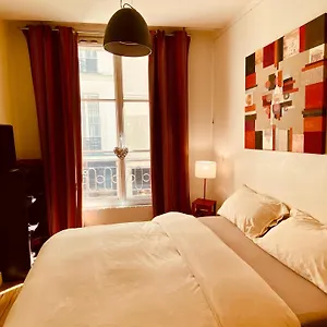 https://appartement-marais-coeur-historique.fr-paris.fr